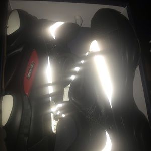 Selling Dior B22 brand new